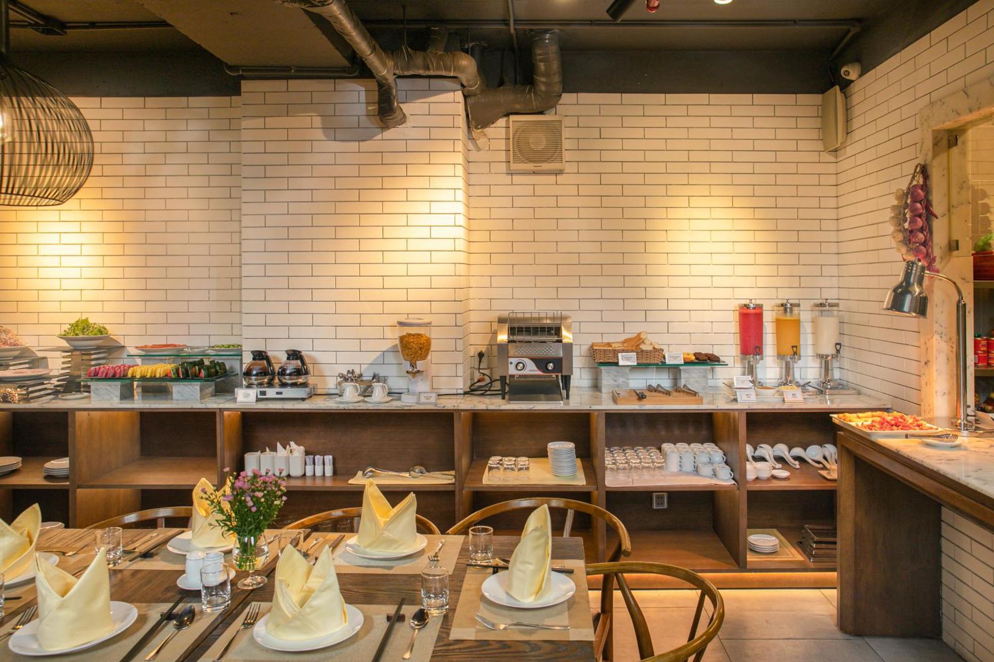 Avora Hotel Da Nang Zewnętrze zdjęcie