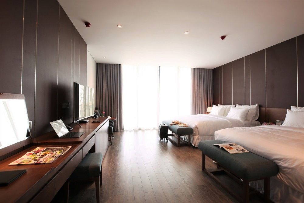 Avora Hotel Da Nang Zewnętrze zdjęcie